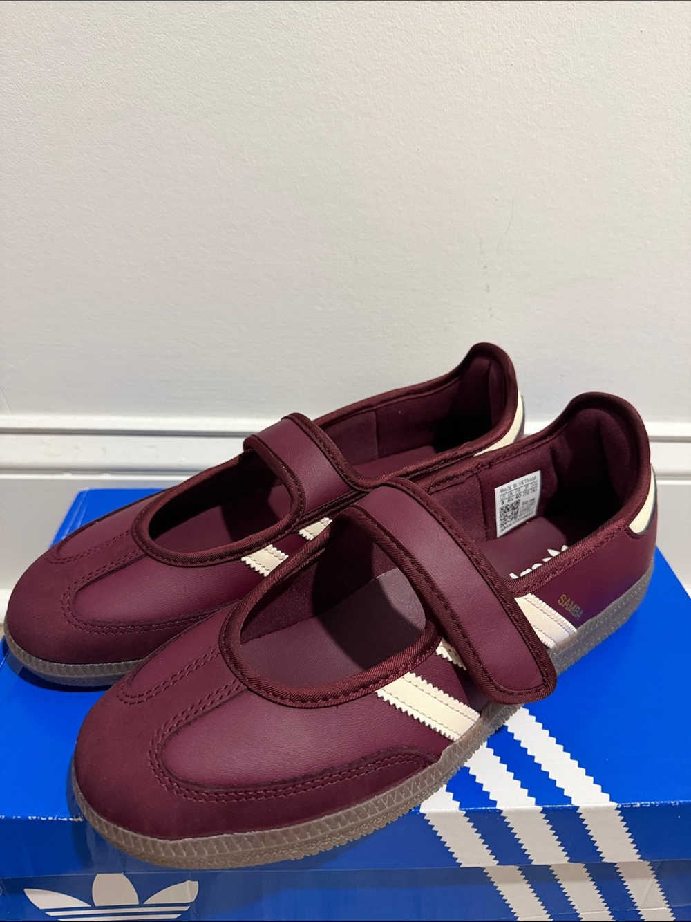adidas Burgundy Mary Jane Athletic Shoes with Cream Stripes Size 8 NWT